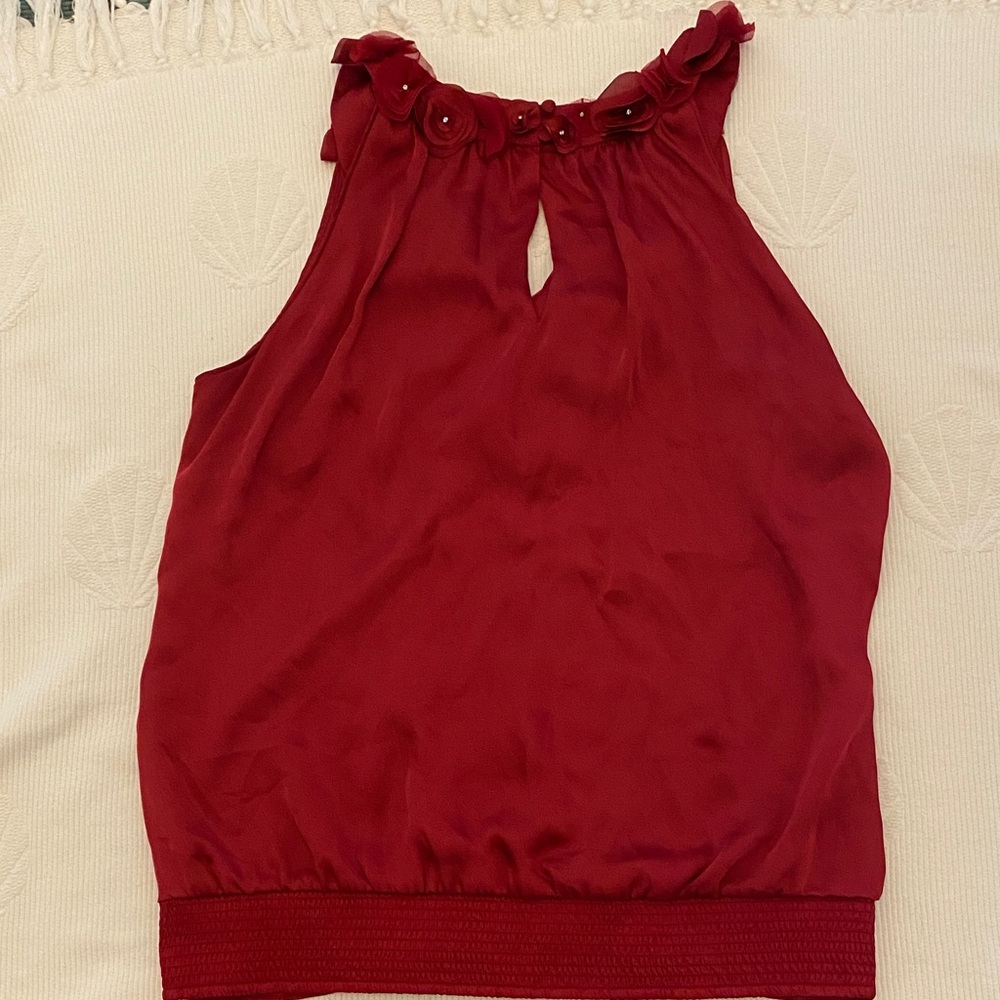White House/Black Market Elegant Red 3D Floral Trim Blouse great for Holidays - Picture 5 of 9